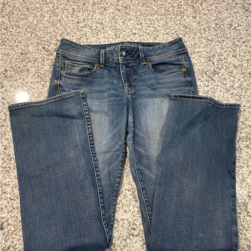 American eagle low rise bootcut jean size 8